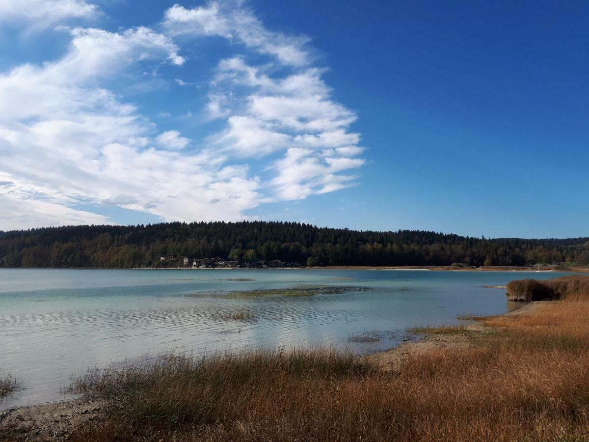 Le Charme Des 2 Lacs Malbuisson Zewnętrze zdjęcie